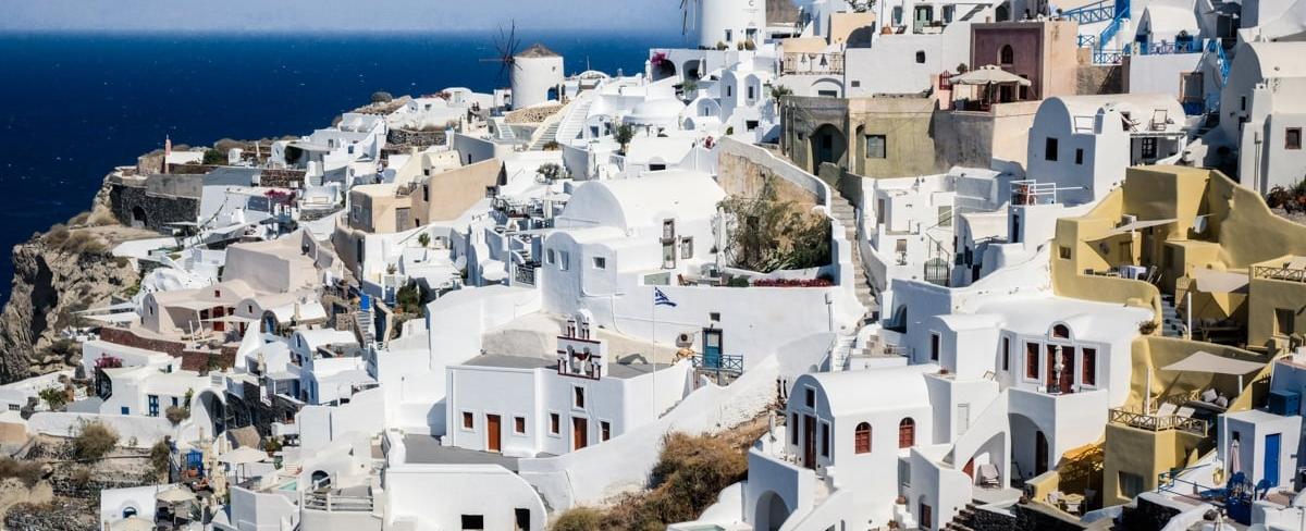 How Big is Santorini? A Look at Greece’s Most Famous Island