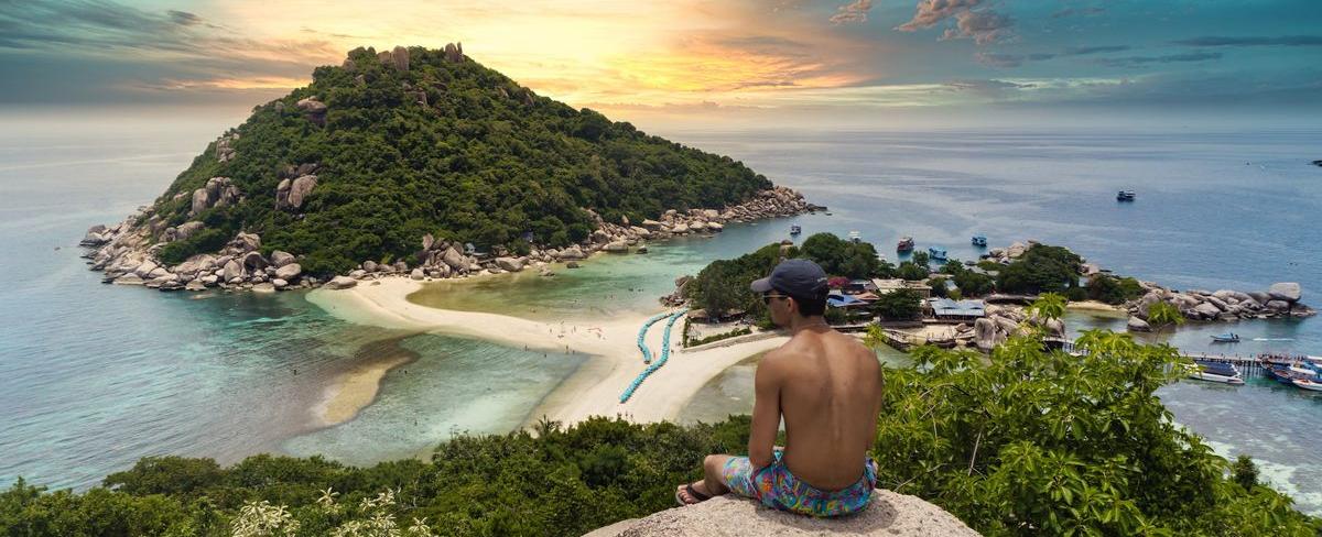 Sairee Beach Koh Tao - A Thai Island Escape You Can’t Miss